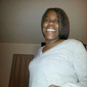 Meet your Posher, Yvette